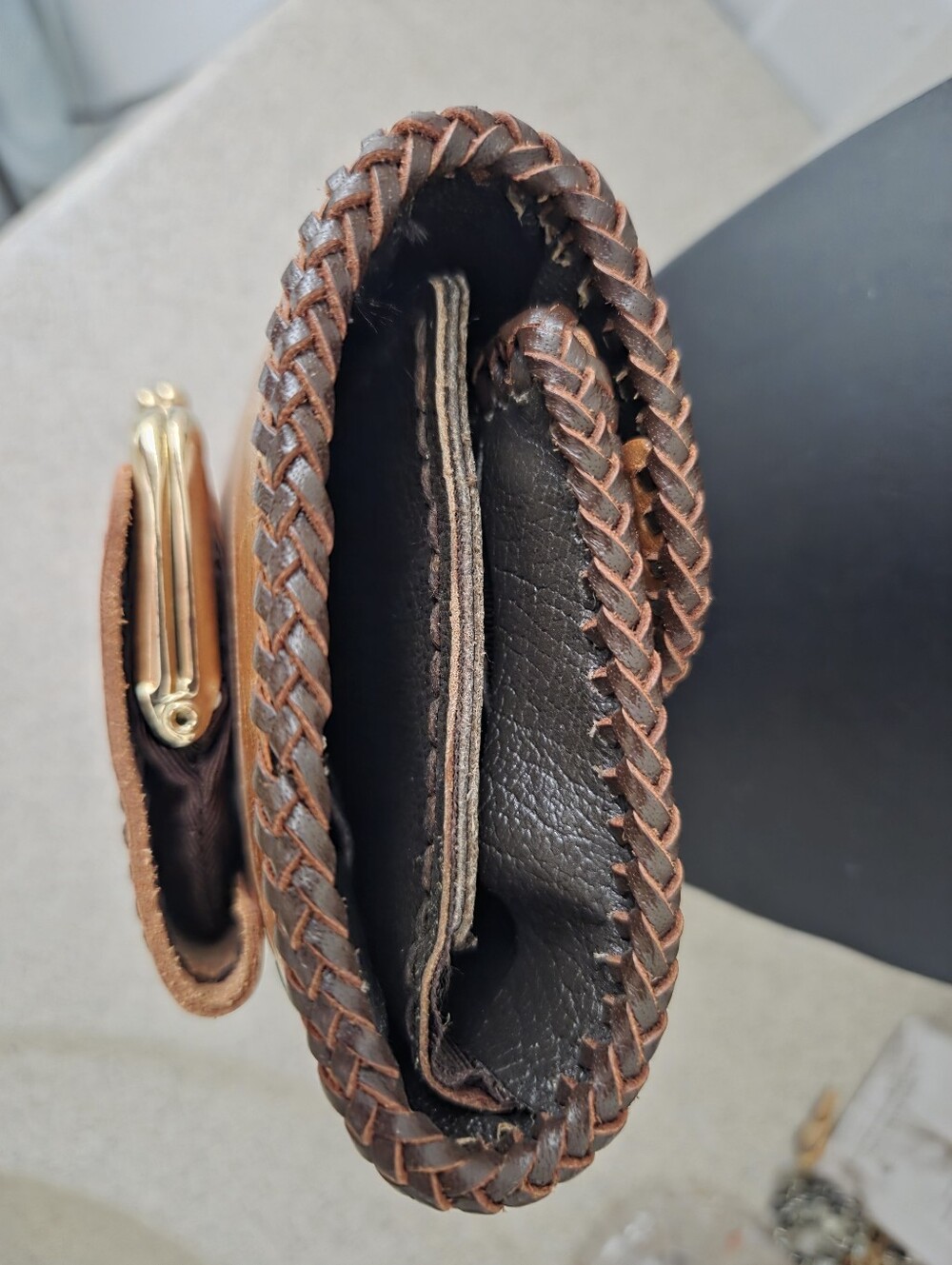 Hand Made Tooled Leather Floral Hand Painted Vintage Whip Stitch Tri-fold Wallet - Picture 6 of 14
